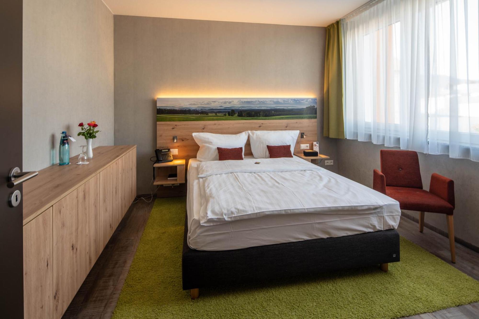 Hotel Schlossberg Wehingen Екстер'єр фото
